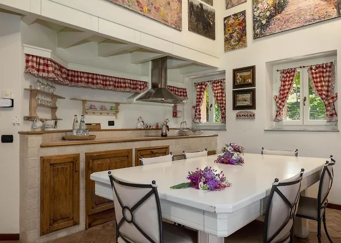 La Cucchetta Bed & Breakfast 4*